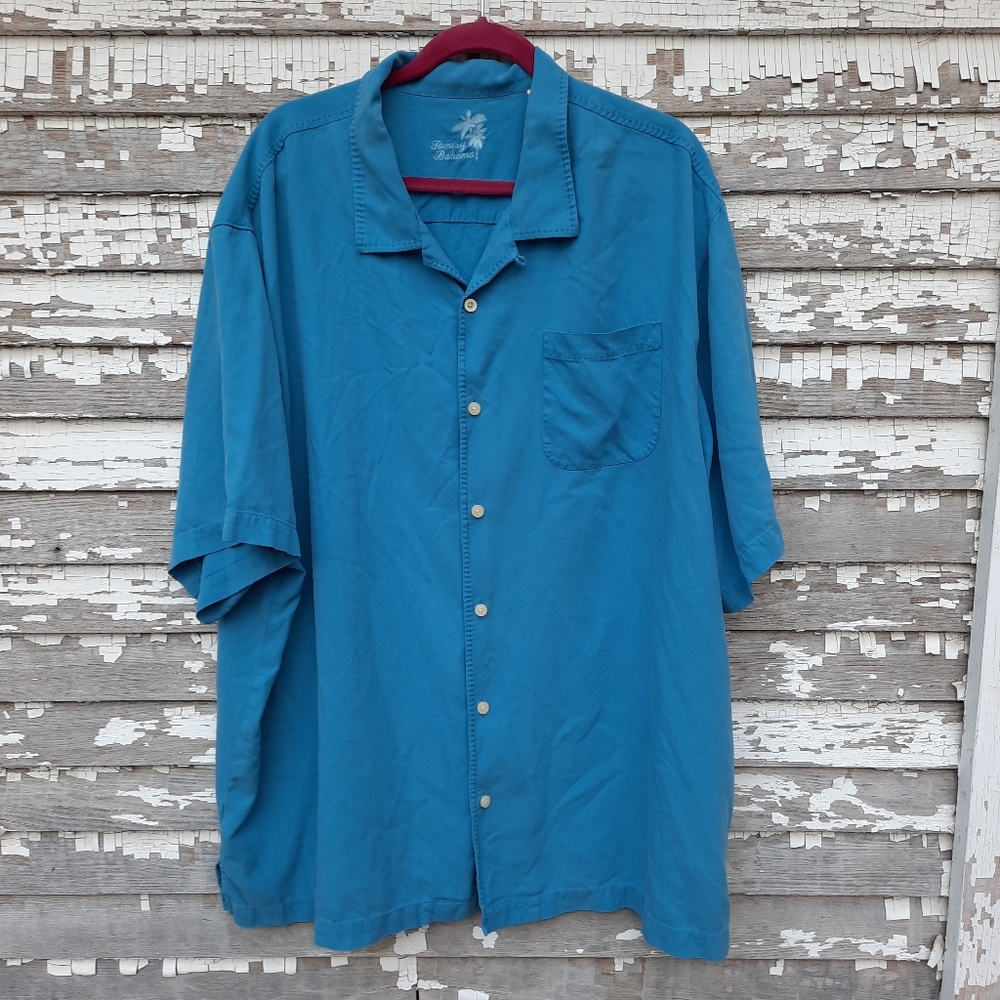 Tommy Bahama Blue Casual Button Down Shirt
